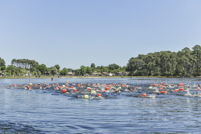 OpenSwim Lacanau départ de la traversée